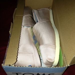 Toms shoes