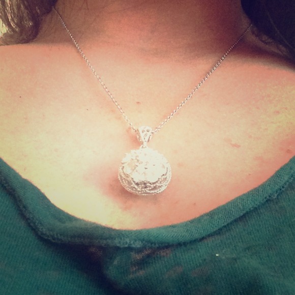 Neclace