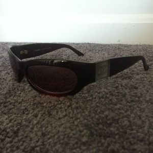 Red CHANEL mother of pearl sunglasses