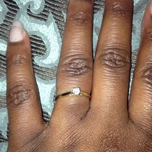 10k small Diamond Ring