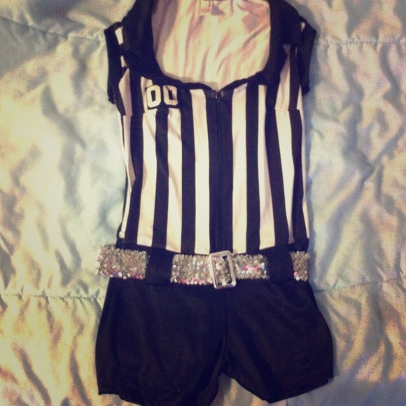 Ref Costume