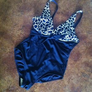 Black white and yellow accent one piece swimwear