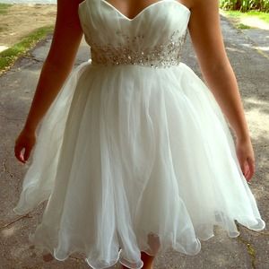 prom/homecoming dress