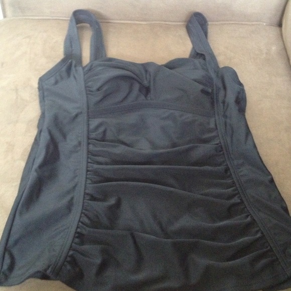 Black tankini