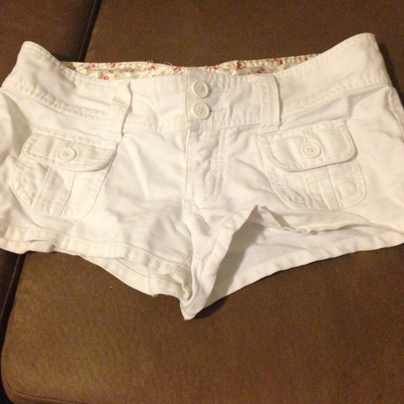 White Hollister shorts size 1