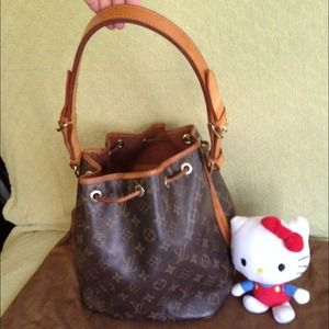 REDUCED PRICE⭐️ Authentic Louis Vuitton Noe Petite