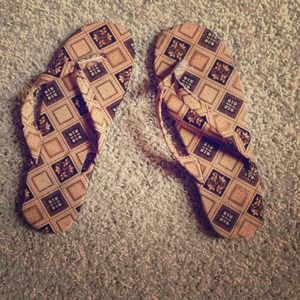 Flipflopa from Indonesia small❤️SALE❤️
