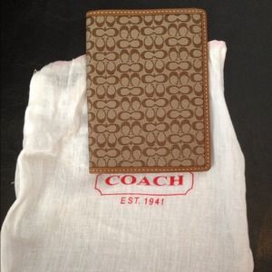 REDUCED Coach passport holder with leather