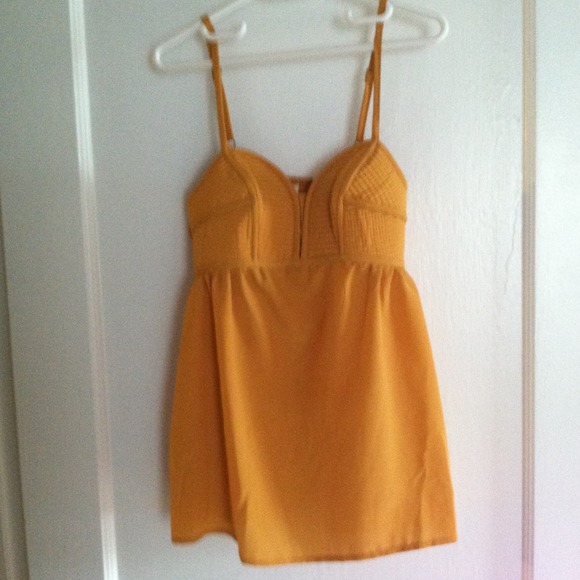 Tank top - Picture 2 of 3