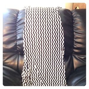 Black and white zig zag backless maxi dress!