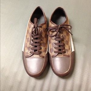 LV shoes! MAKE AN OFFER!