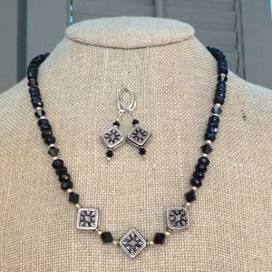 Black Onyx & Bali Sterling Silver Necklace
