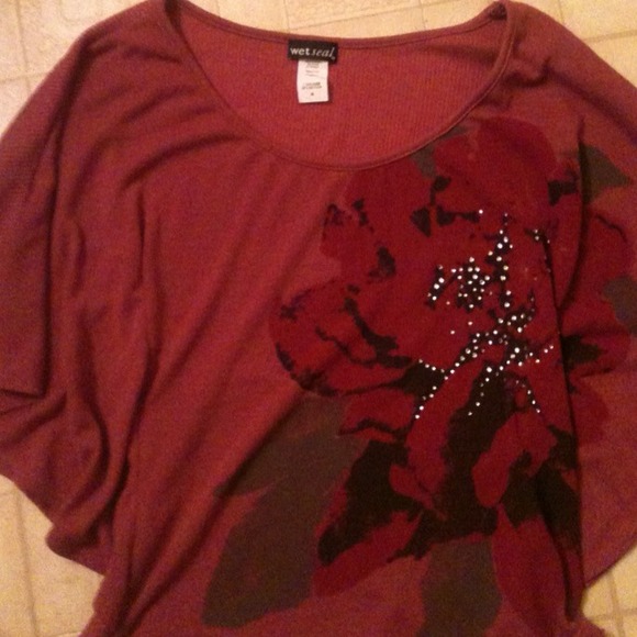 Wet seal shirt