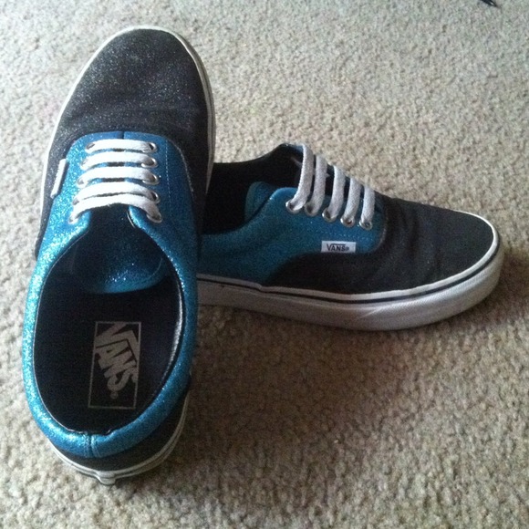 Women's 8.5 Vans