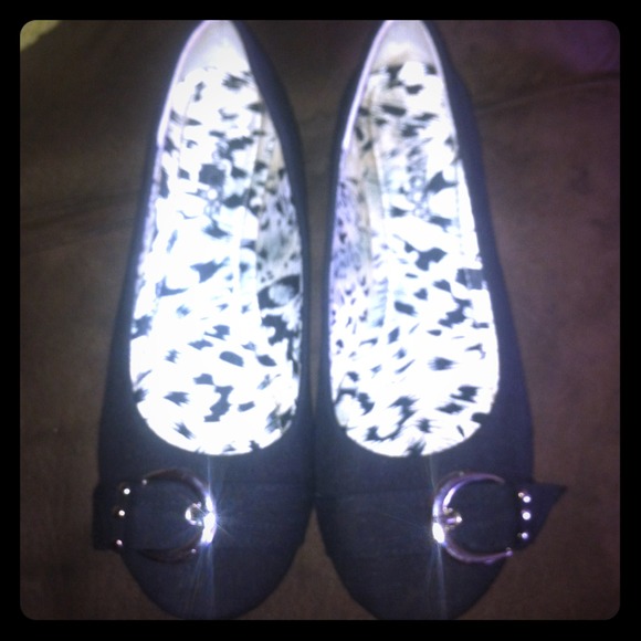 💢SOLD💢 BLACK FLATS