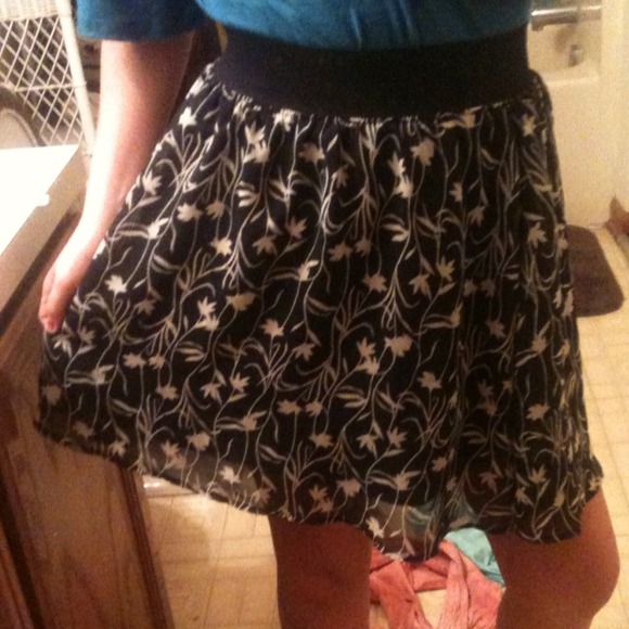 black skirt