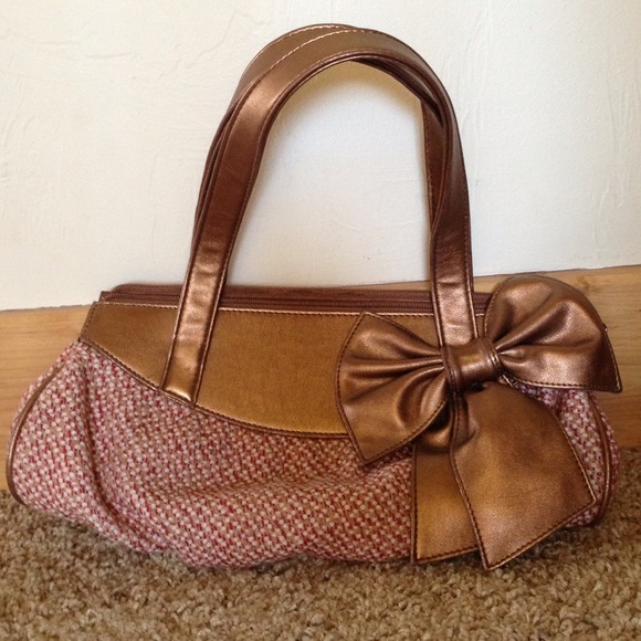 Cute hand bag