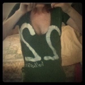 Dark green hollister shirt