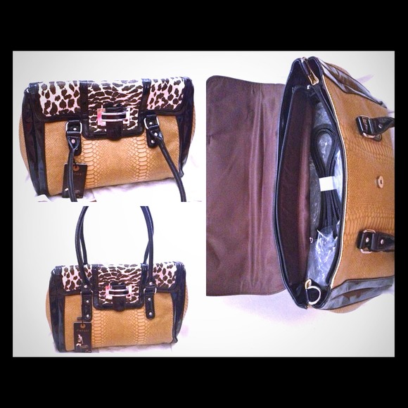 Purse - Picture 1 of 1