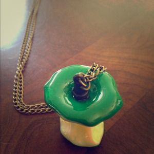 🍏Green bitten Apple necklace 💕💕