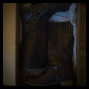 Zodiac riding boots!! Super chic!