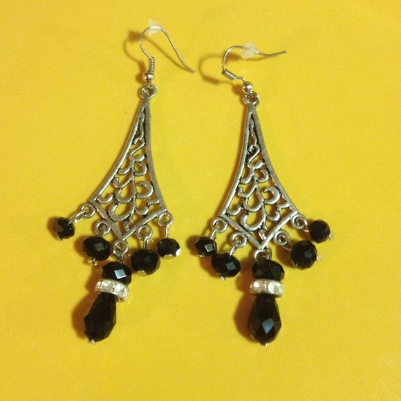 Silver Toned & Black Earrings - Picture 1 of 1