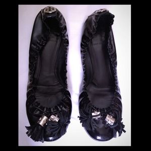 Tory Burch Pom Pom Flats