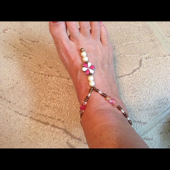 SOLD...SOLD...37. Barefoot Sandals - pink, cream - Picture 4 of 4