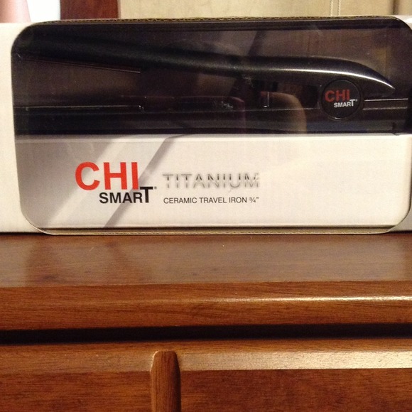 CHI TITANIUM ceramic flat iron ⚡⚡reduced⚡⚡ ON HOLD