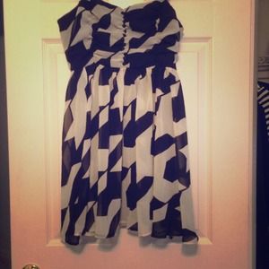 Checkered style print dress Sz M