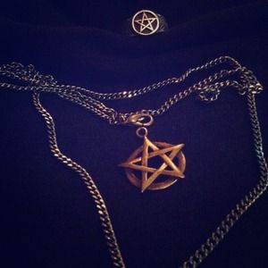 Silver necklace ring set