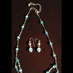 Necklace &Earring Set in Teal
