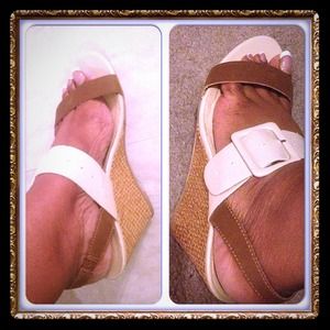 Brown & beige size 9 open toe wedges