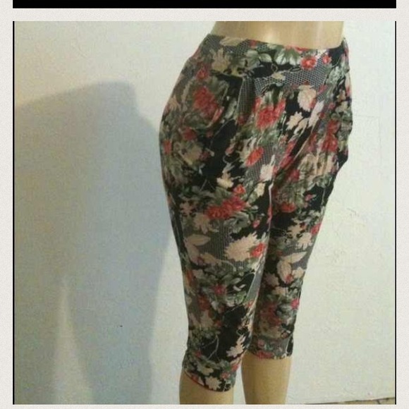 HAREM pants (different prints) 3 available - Picture 2 of 4