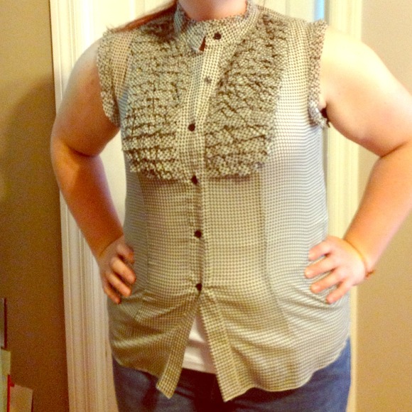 BUNDLEDTrina Turk black and cream top