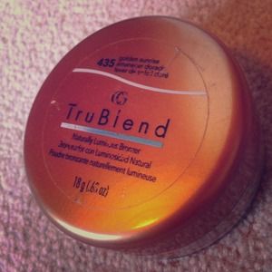 TruBlend Naturally Luminous Bronzer