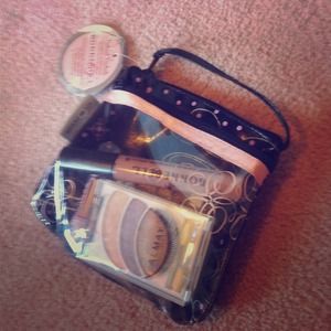 BONNEBELL make up set 👄