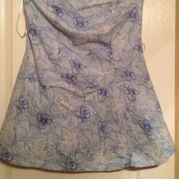 Blue and white floral tube top - Picture 2 of 2