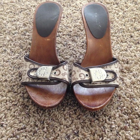 🚫Sold🚫Guess Heels