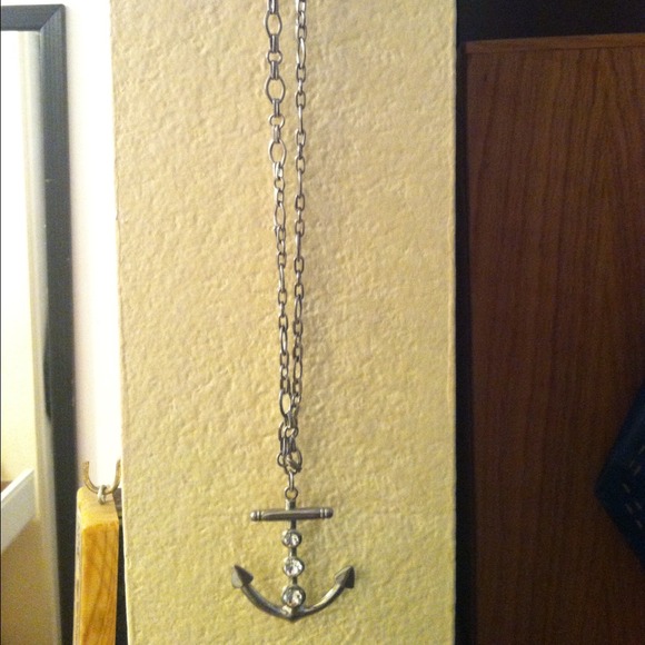 🎉HOST PICK🎉 Anchor 3 Crystal Necklace 💢SOLD💢 - Picture 2 of 2