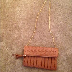 REDUCED 👀💢Camel stylish purse