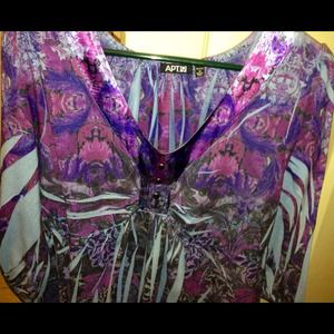 🎀SOLD IN BUNDLE🎀 APT. 9 TOP