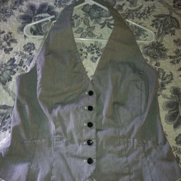 Vest type top