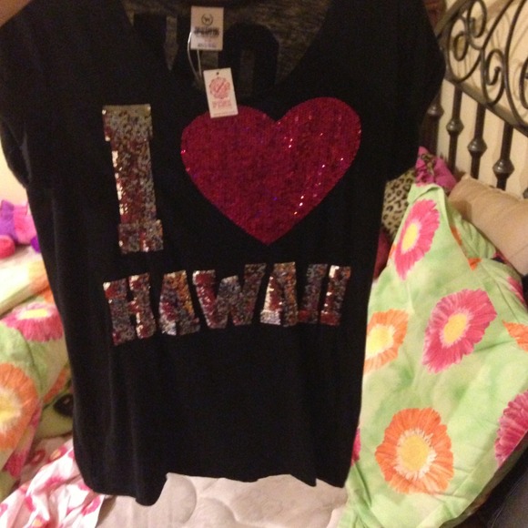 🚨🚨RARE🚨🚨 VICTORIA SECRET I Love Hawaii t shirt