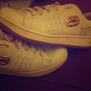 Ecko woman shoes!