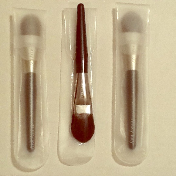 @Precious23 Mary Kay liquid foundation brushes