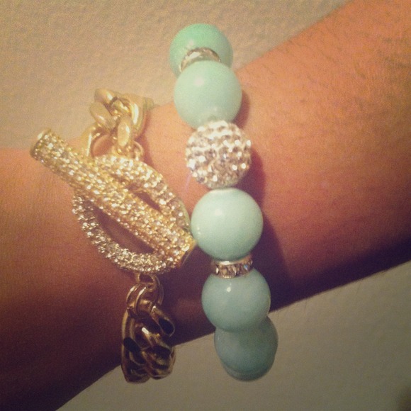 Gold plated 7" toggle bracelet