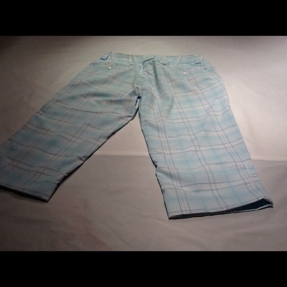 Under Armour Performance Capris sz 4 - Picture 2 of 2