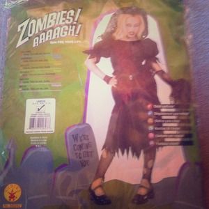 Zombie princess costume. 💀