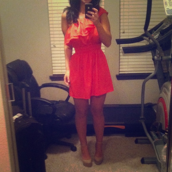 Very pretty coral dress